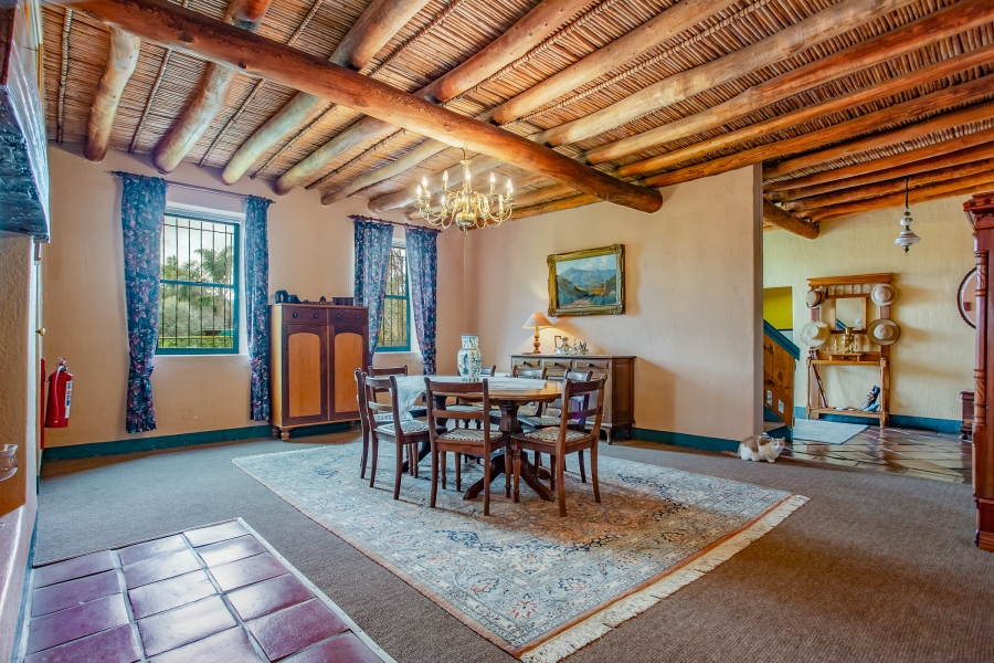 5 Bedroom Property for Sale in Uitsig Western Cape